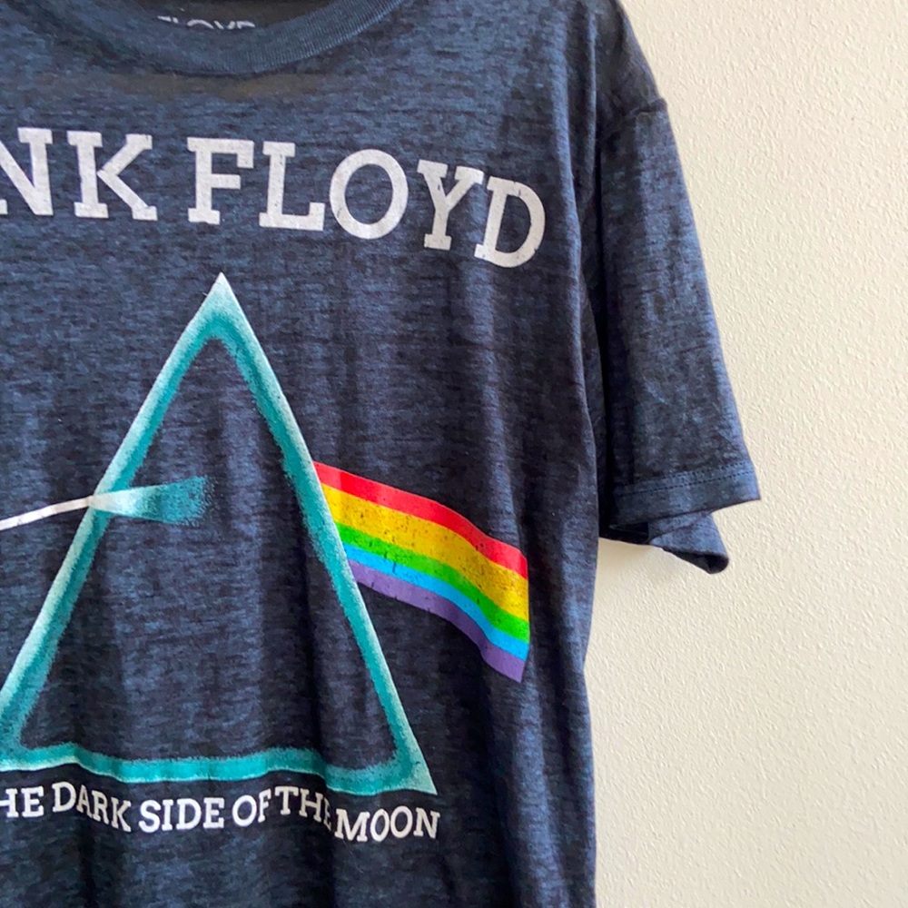Pink Floyd Graphic Tee! - Picture 2 of 2